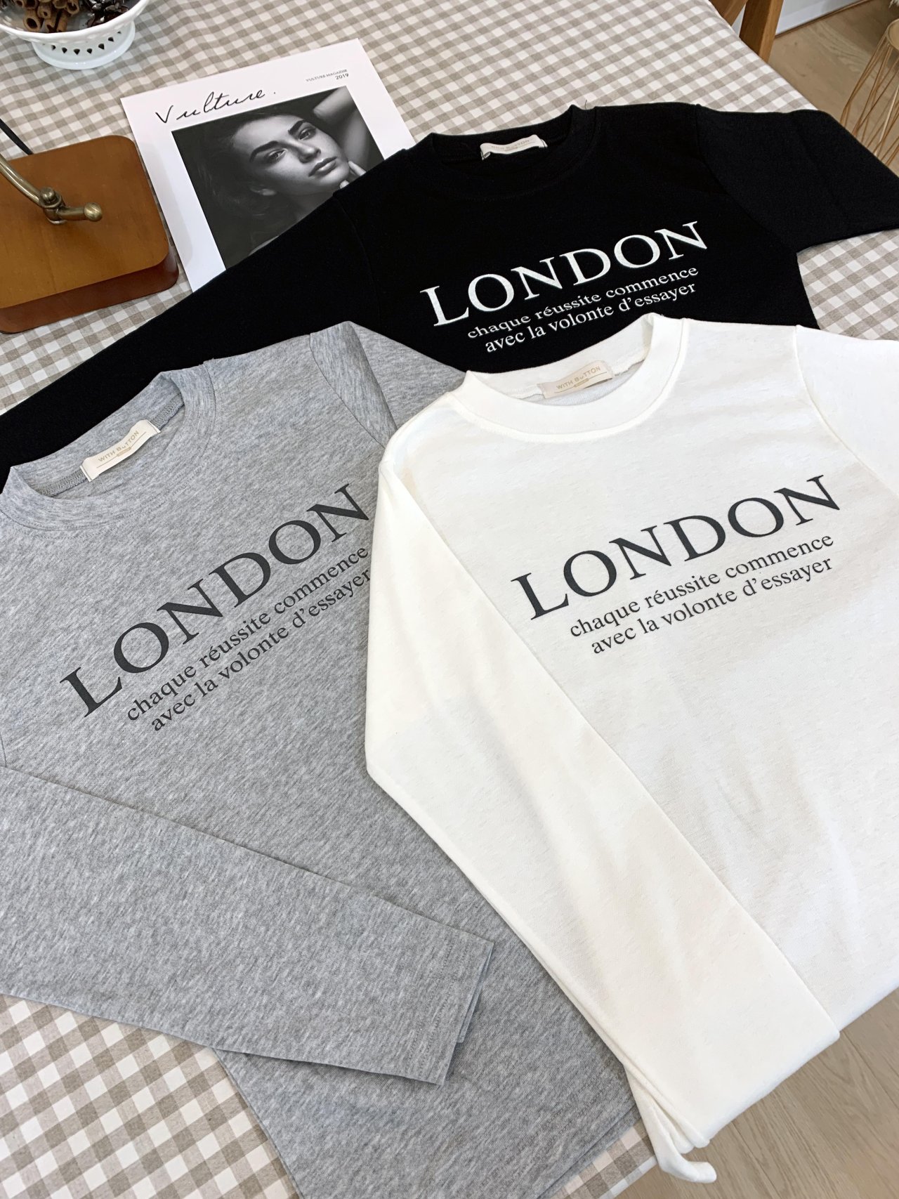 런던 쬰쬰 긴티셔츠